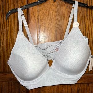 Women's 42 D crisscross bra